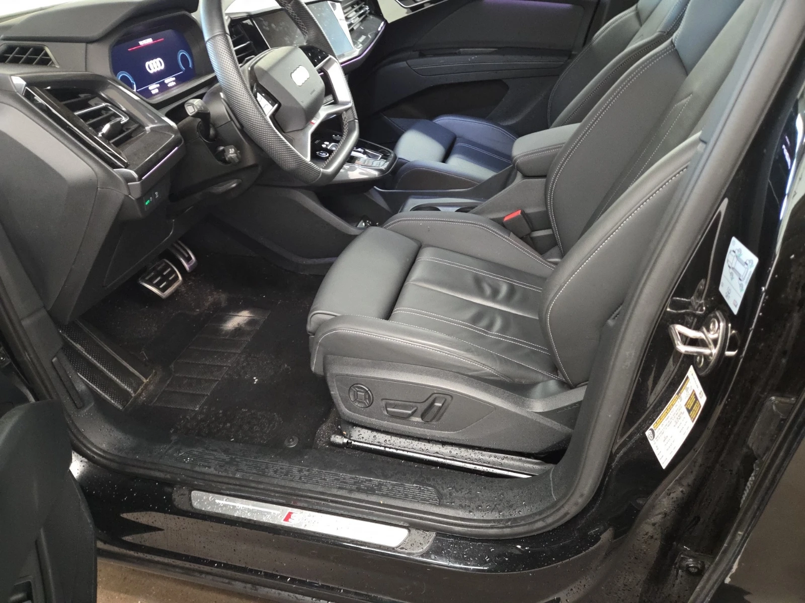 Audi E-Tron 55 QUATTRO, снимка 5 - Автомобили и джипове - 56680271