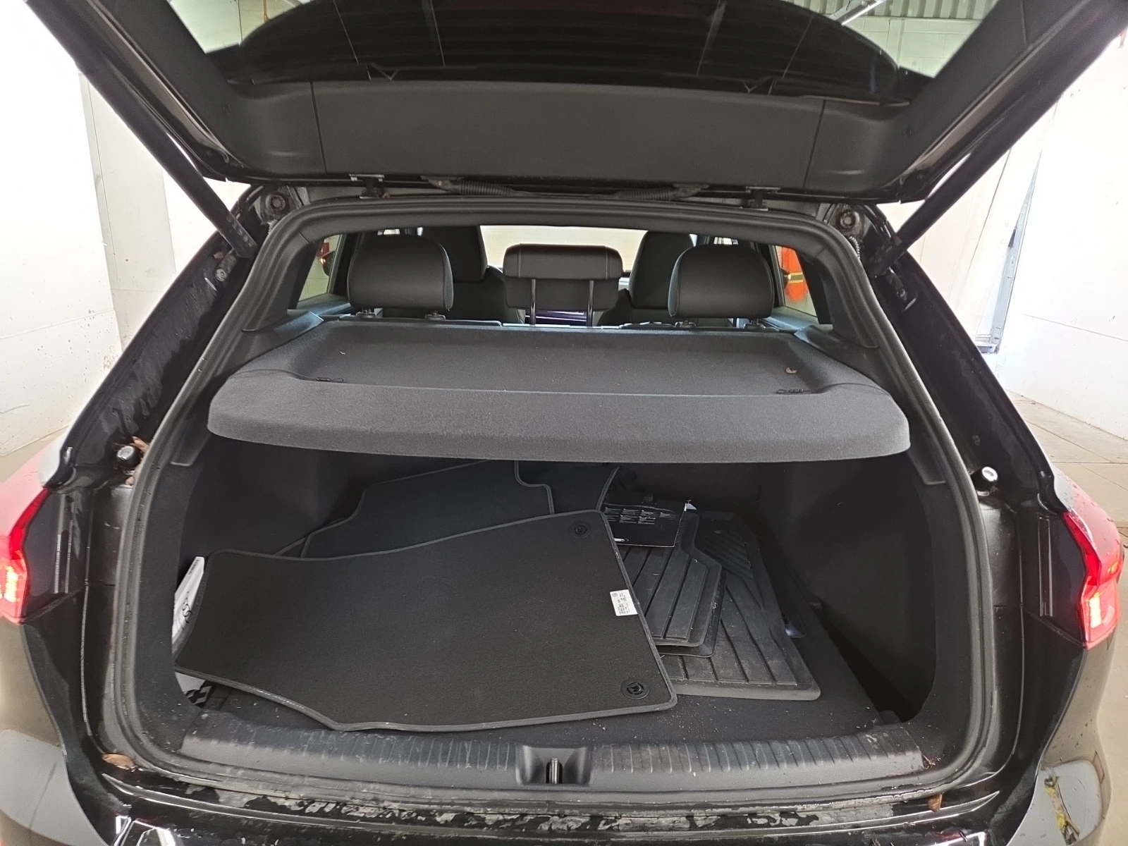 Audi E-Tron 55 QUATTRO, снимка 14 - Автомобили и джипове - 56680271