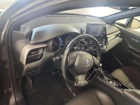 Toyota C-HR * LE * ДВА КЛЮЧА* ГЛАВНО ПРЕДСТАВИТЕЛСТВО* , снимка 12