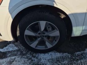 Audi Q5 * KOMFORT * 2 КЛЮЧА * ПОДГРЕВИ * CARFAX - 24300 € / 47526.67 лв. - 38813120 6