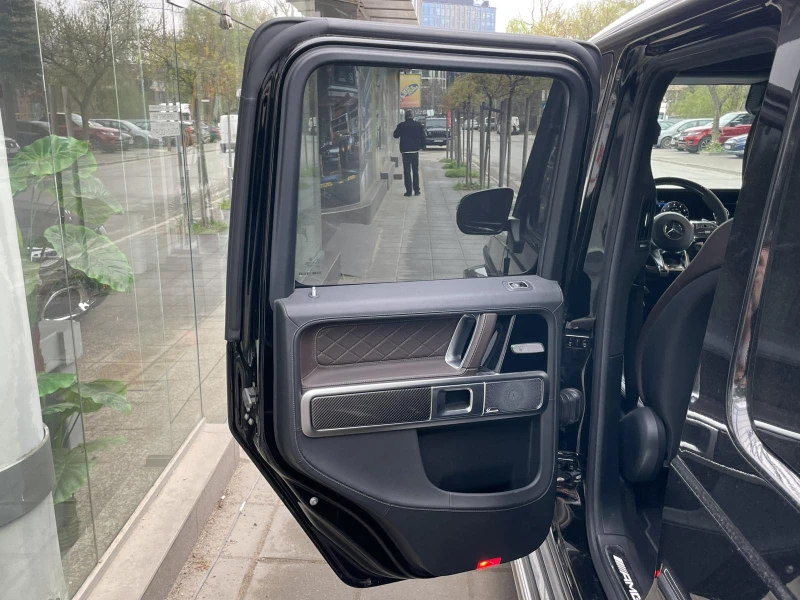 Mercedes-Benz G 63 AMG 4Matic = MGT Select2= Night Package, снимка 12 - Автомобили и джипове - 49990983