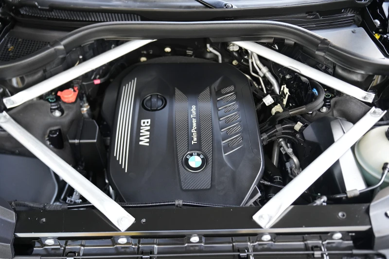 BMW X7 3.0d xDrive M Package Individual Shadow Line, снимка 15 - Автомобили и джипове - 52210333