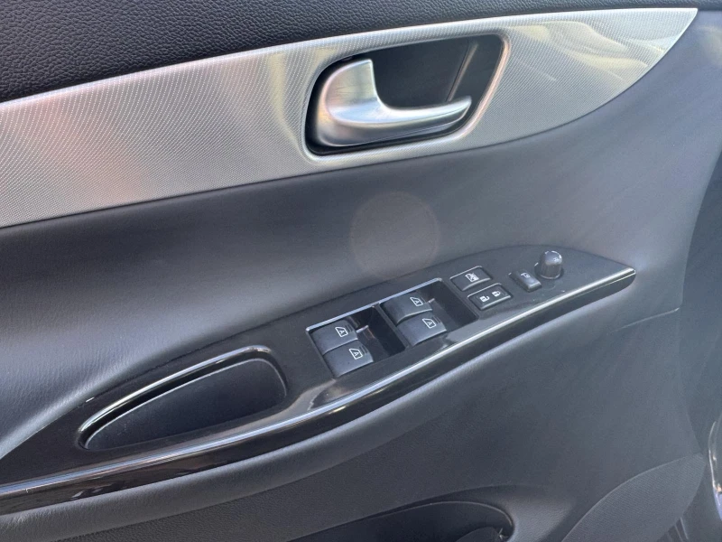 Infiniti Ex30 3.0 D / 4x4 / AVTOMAT, снимка 13 - Автомобили и джипове - 53261106