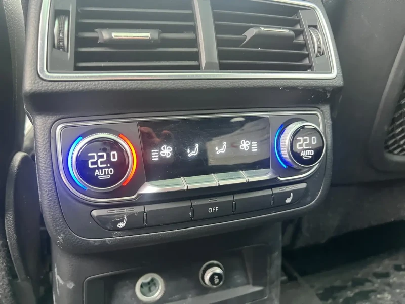 Audi Q7 * Progressiv* Pano Roof* Vent. Seats* 7-Seater* , снимка 13 - Автомобили и джипове - 53528298