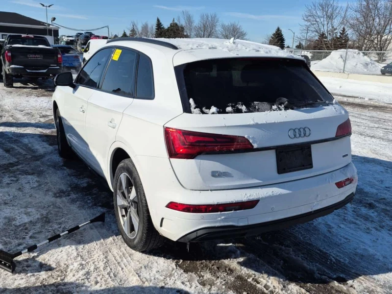 Audi Q5 * KOMFORT * 2 КЛЮЧА * ПОДГРЕВИ * CARFAX, снимка 4 - Автомобили и джипове - 53529657