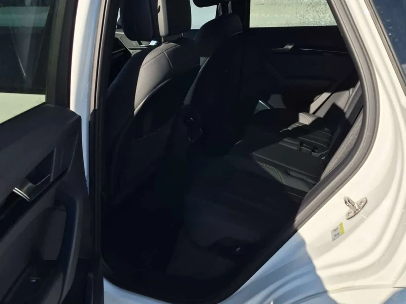 Audi Q5 * KOMFORT * 2 КЛЮЧА * ПОДГРЕВИ * CARFAX, снимка 12 - Автомобили и джипове - 53529657