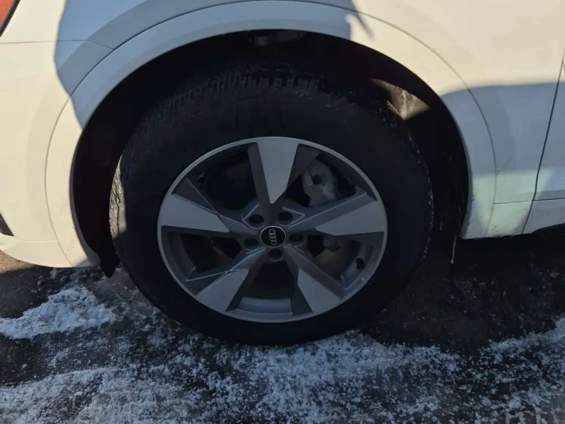 Audi Q5 * KOMFORT * 2 КЛЮЧА * ПОДГРЕВИ * CARFAX, снимка 6 - Автомобили и джипове - 53529657