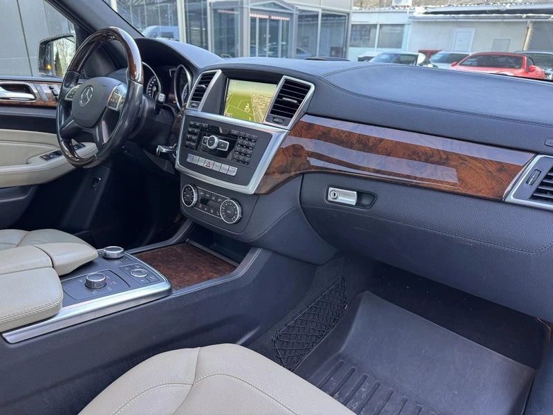 Mercedes-Benz ML 350, снимка 11 - Автомобили и джипове - 53107717