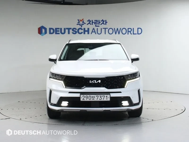 Kia Sorento 2.2 CRDI 4WD - САМО 30% АВАНС, снимка 3 - Автомобили и джипове - 56018253