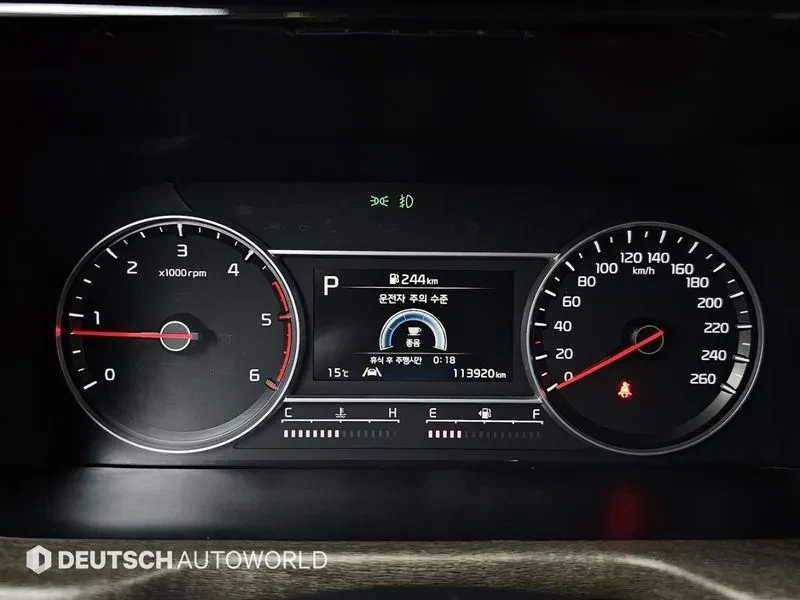 Kia Sorento 2.2 CRDI 4WD - САМО 30% АВАНС, снимка 8 - Автомобили и джипове - 56018253