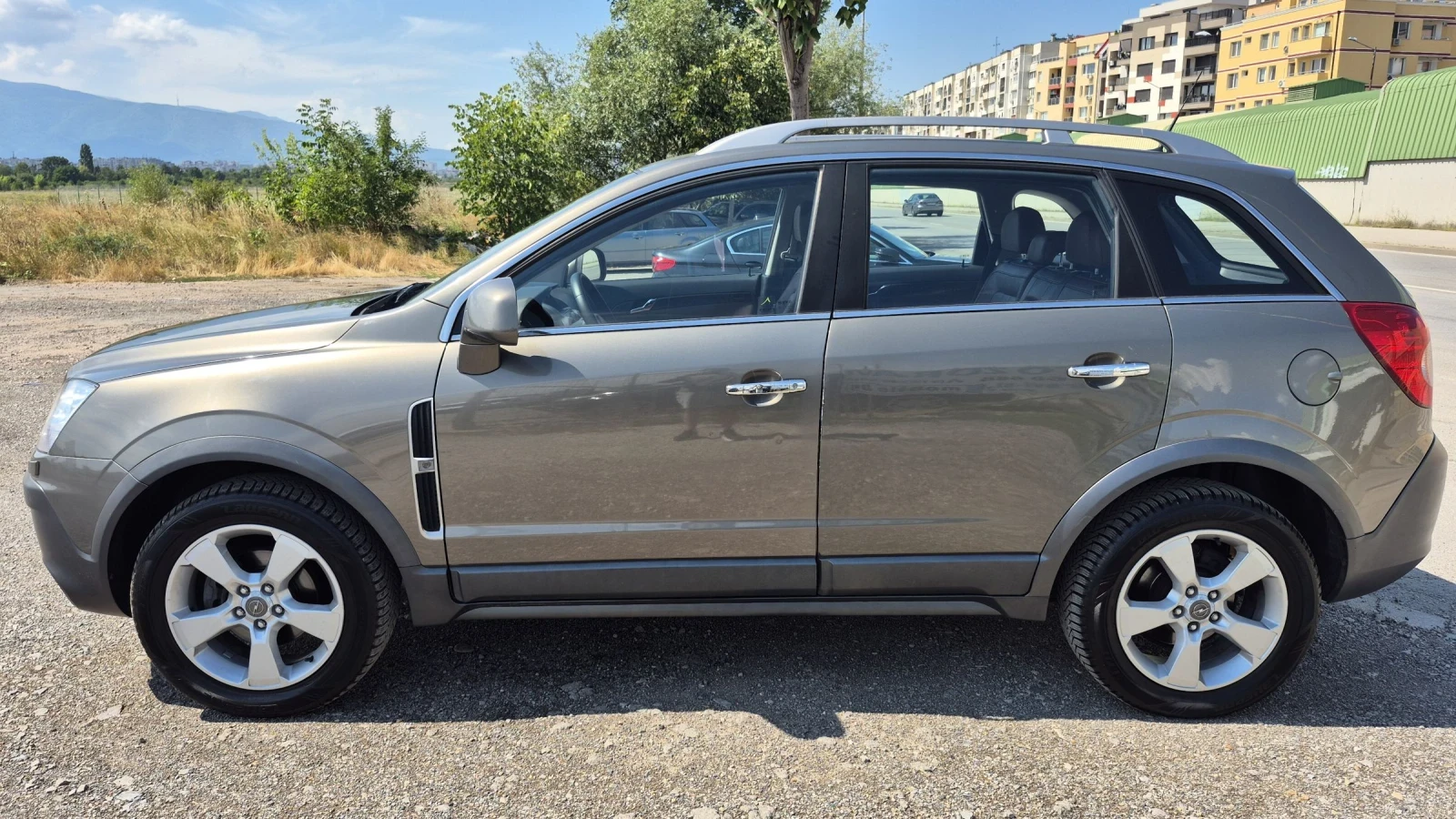 Opel Antara 3.2i V6* Автомат* Swiss* Cosmo* 4Х4* Промоция - изображение 2