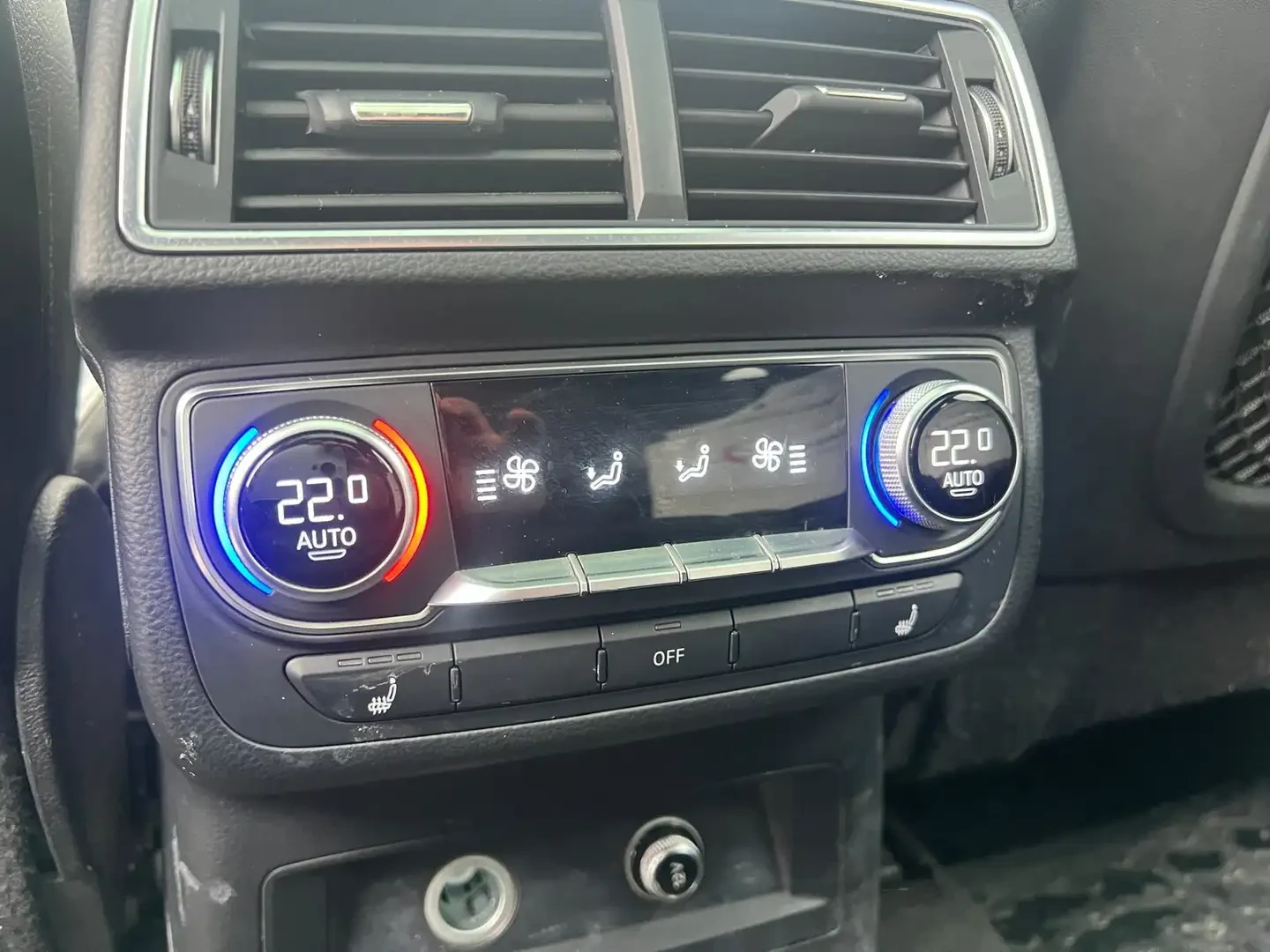 Audi Q7 * Progressiv* Pano Roof* Vent. Seats* 7-Seater*  | Mobile.bg � ����������� 13