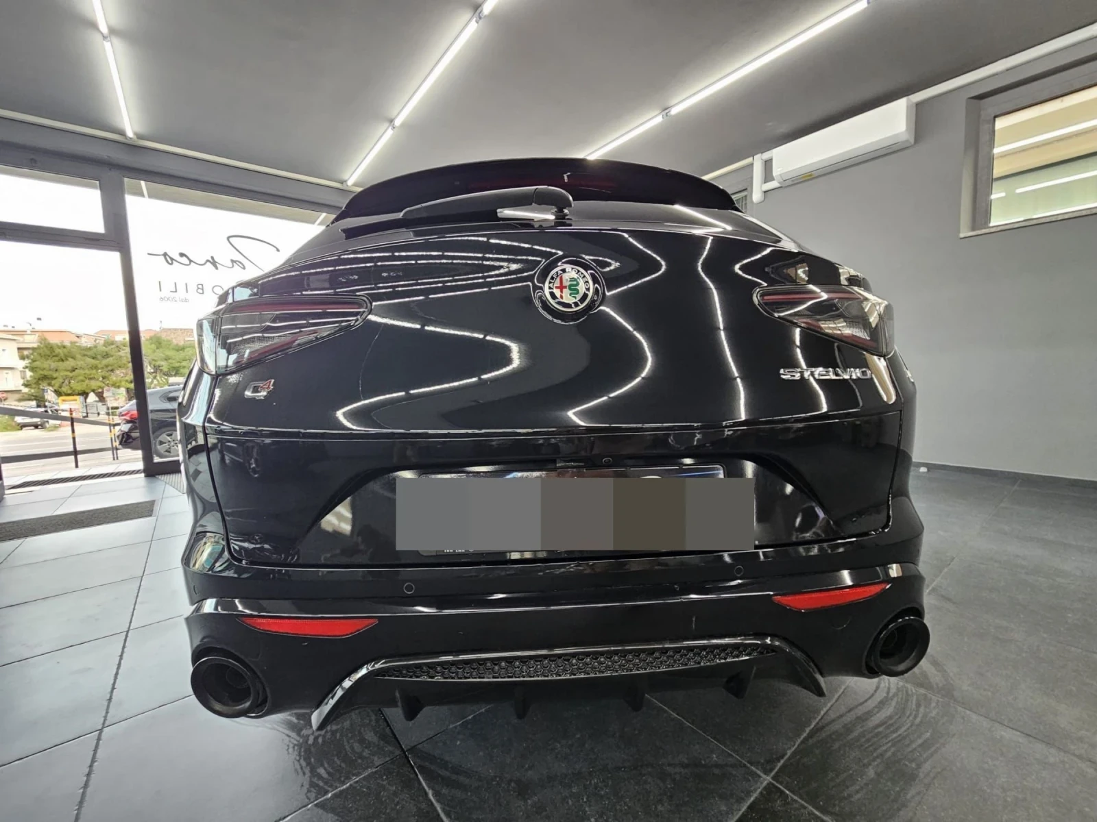 Alfa Romeo Stelvio Veloce Q4 - изображение 3