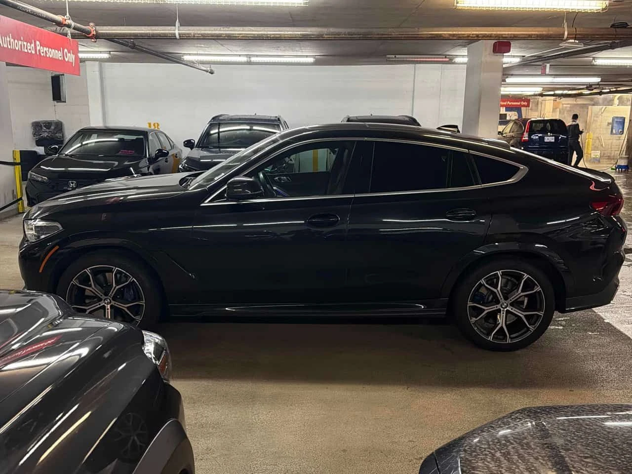 BMW X6 XDRIVE40I/CARFAX/М Пакет/Б58/Амбиент/Пано/Подгрев/, снимка 3 - Автомобили и джипове - 53893593