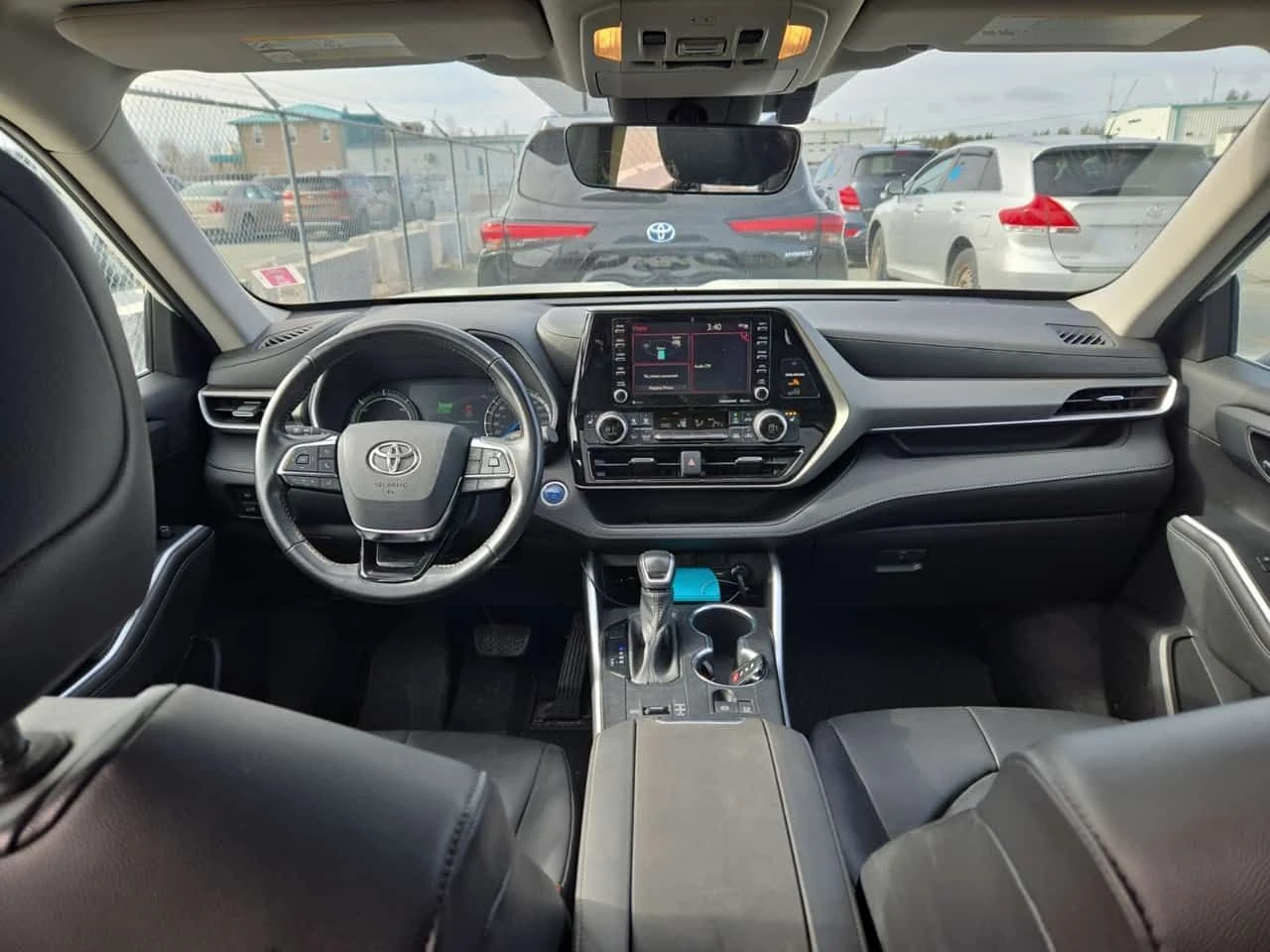 Toyota Highlander HYBRID XLE | ШИБИДАХ  | 2 КЛЮЧА | CARFAX, снимка 10 - Автомобили и джипове - 53940306