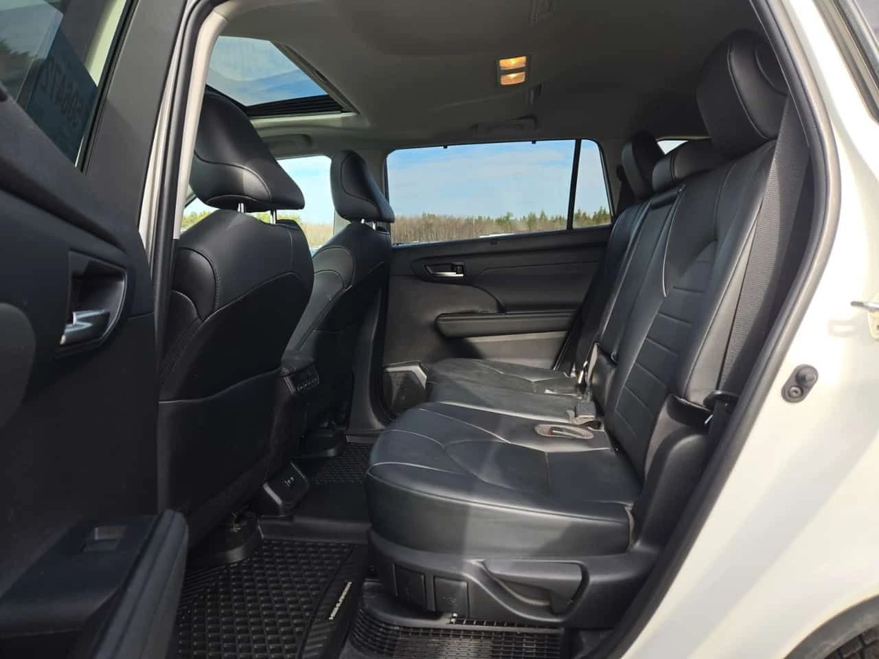 Toyota Highlander HYBRID XLE | ШИБИДАХ  | 2 КЛЮЧА | CARFAX, снимка 11 - Автомобили и джипове - 53940306