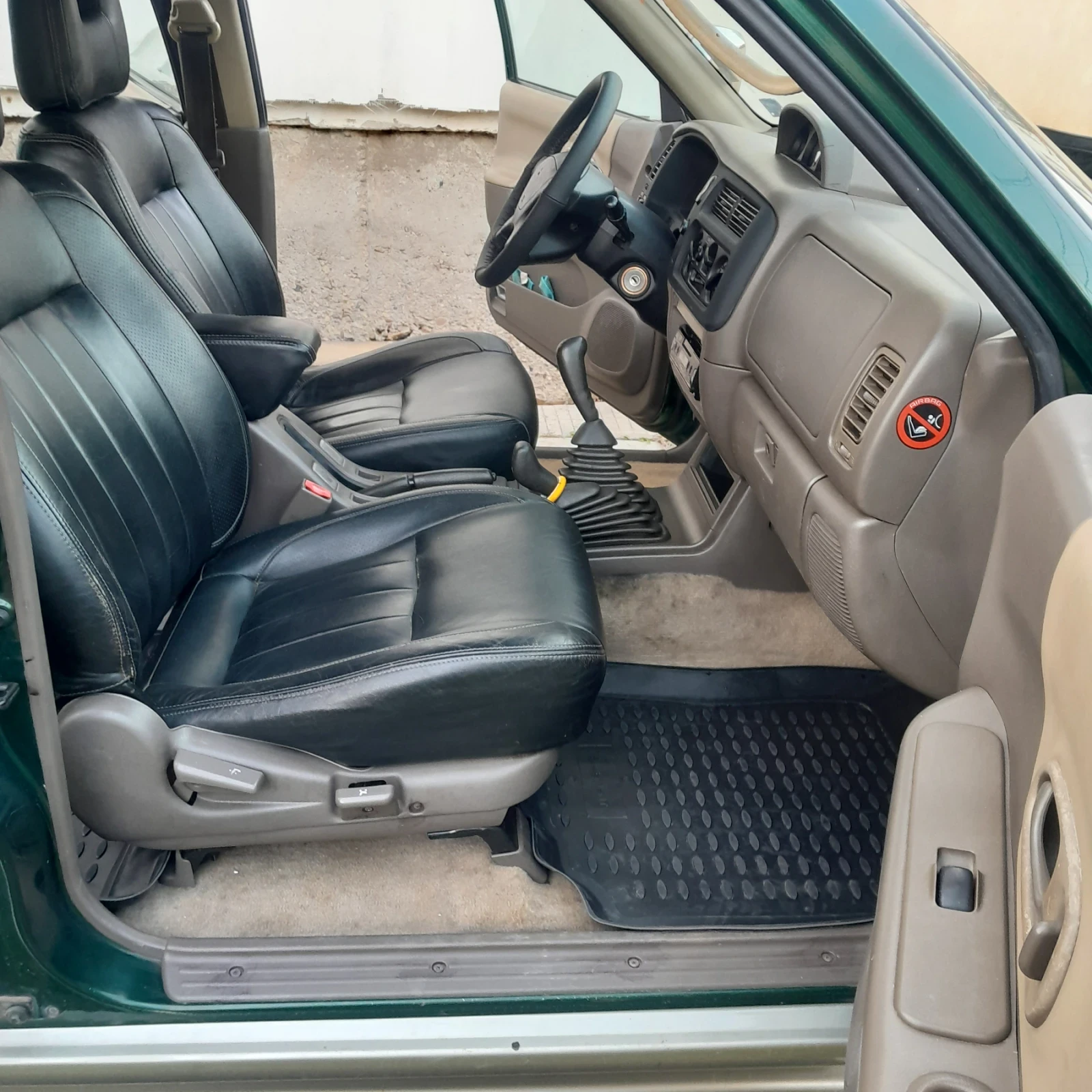 Mitsubishi Pajero sport GLS, снимка 2 - Автомобили и джипове - 54343961