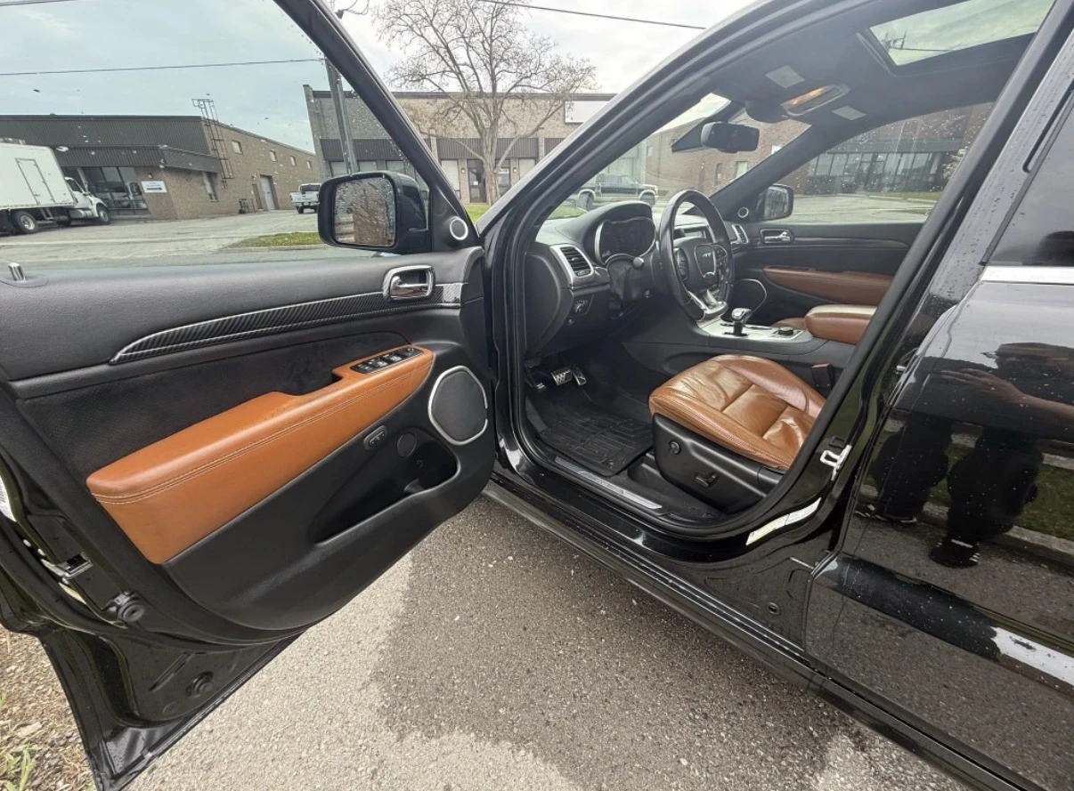 Jeep Grand cherokee SRT 6.4 * HARMON KARDON * ПАНОРАМА * CARFAX * , снимка 12 - Автомобили и джипове - 54602592