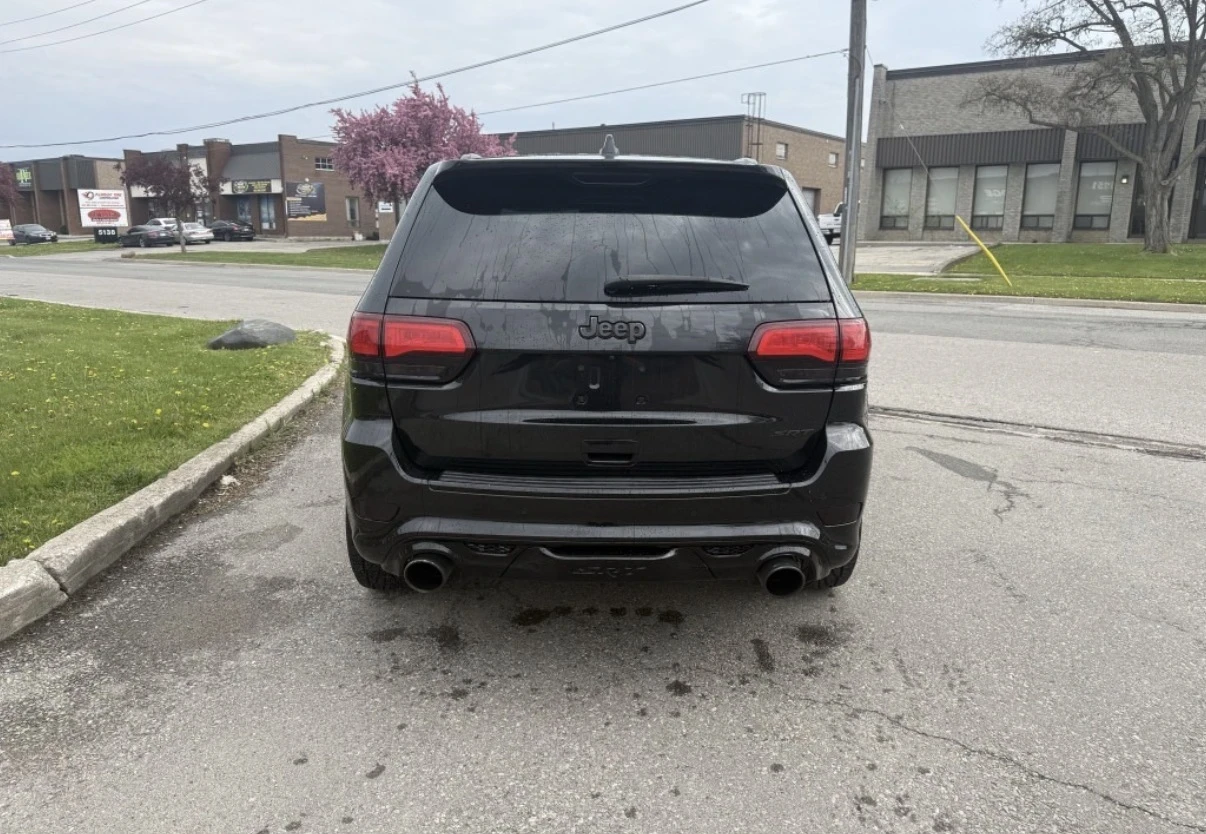 Jeep Grand cherokee SRT 6.4 * HARMON KARDON * ПАНОРАМА * CARFAX * , снимка 4 - Автомобили и джипове - 54602592