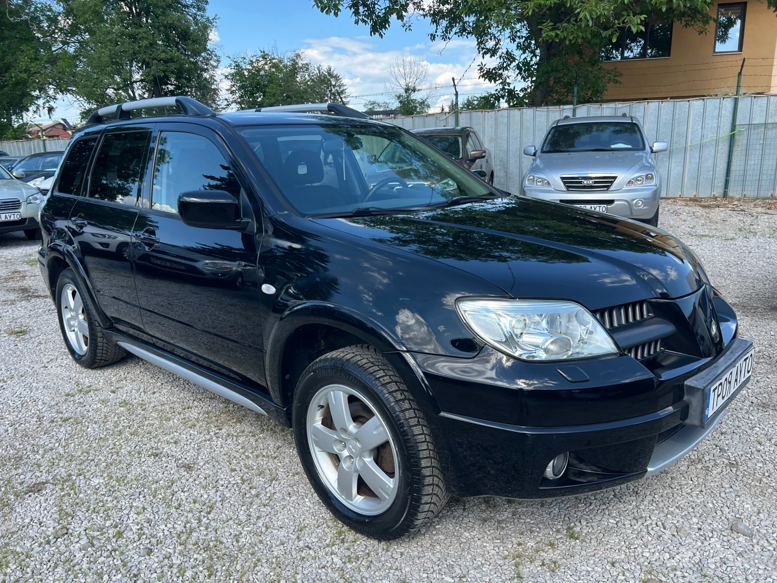 Mitsubishi Outlander 2.4* 4x4* АВТОМАТИК* ШВЕЙЦАРИЯ* , снимка 3 - Автомобили и джипове - 54701704