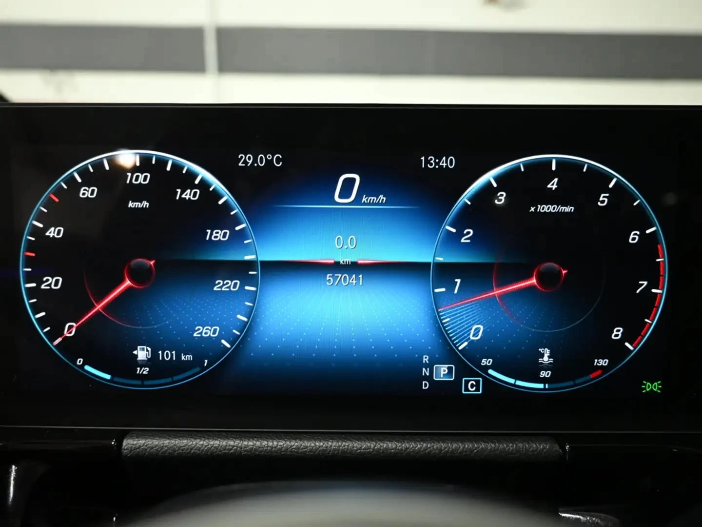 Mercedes-Benz GLA 250 AMG PKG ЦЕНА ДО БЪЛГАРИЯ РЕГИСТРАЦИЯ & АВТОКРЕДИТ, снимка 8 - Автомобили и джипове - 55189158