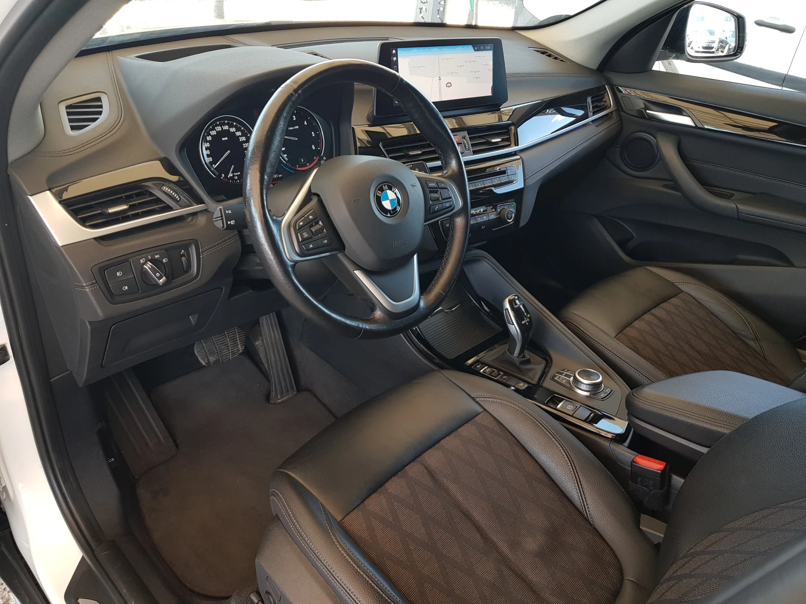 BMW X1 2.0D XDRIVE-150 к.с. EURO-6D HEAD-UP/KEY LESS/, снимка 9 - Автомобили и джипове - 55234103