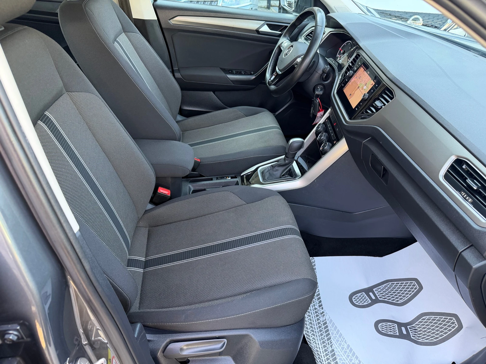 VW T-Roc 2.0 TDI DSG 150 KC., снимка 9 - Автомобили и джипове - 55494698