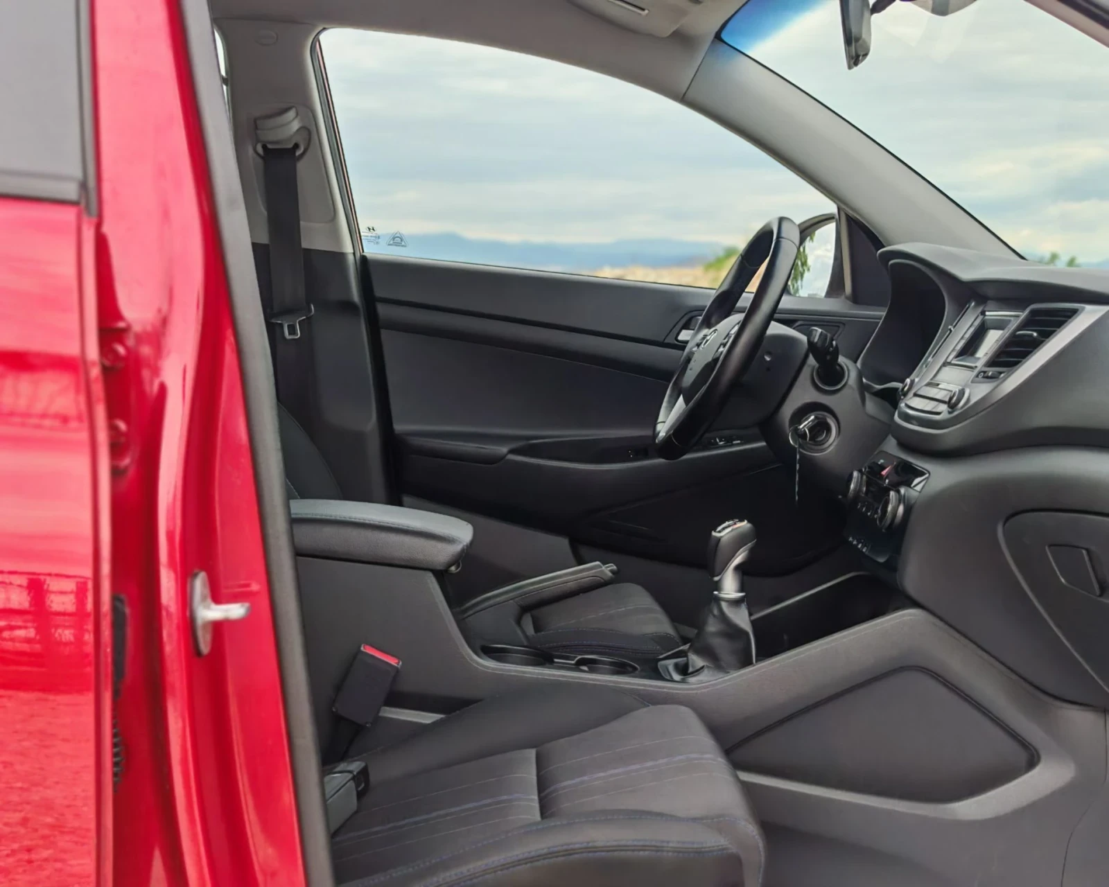 Hyundai Tucson 1.7 ДИЗЕЛ 116 К.С. УНИКАЛНО СЪСТОЯНИЕ! , снимка 10 - Автомобили и джипове - 56087870