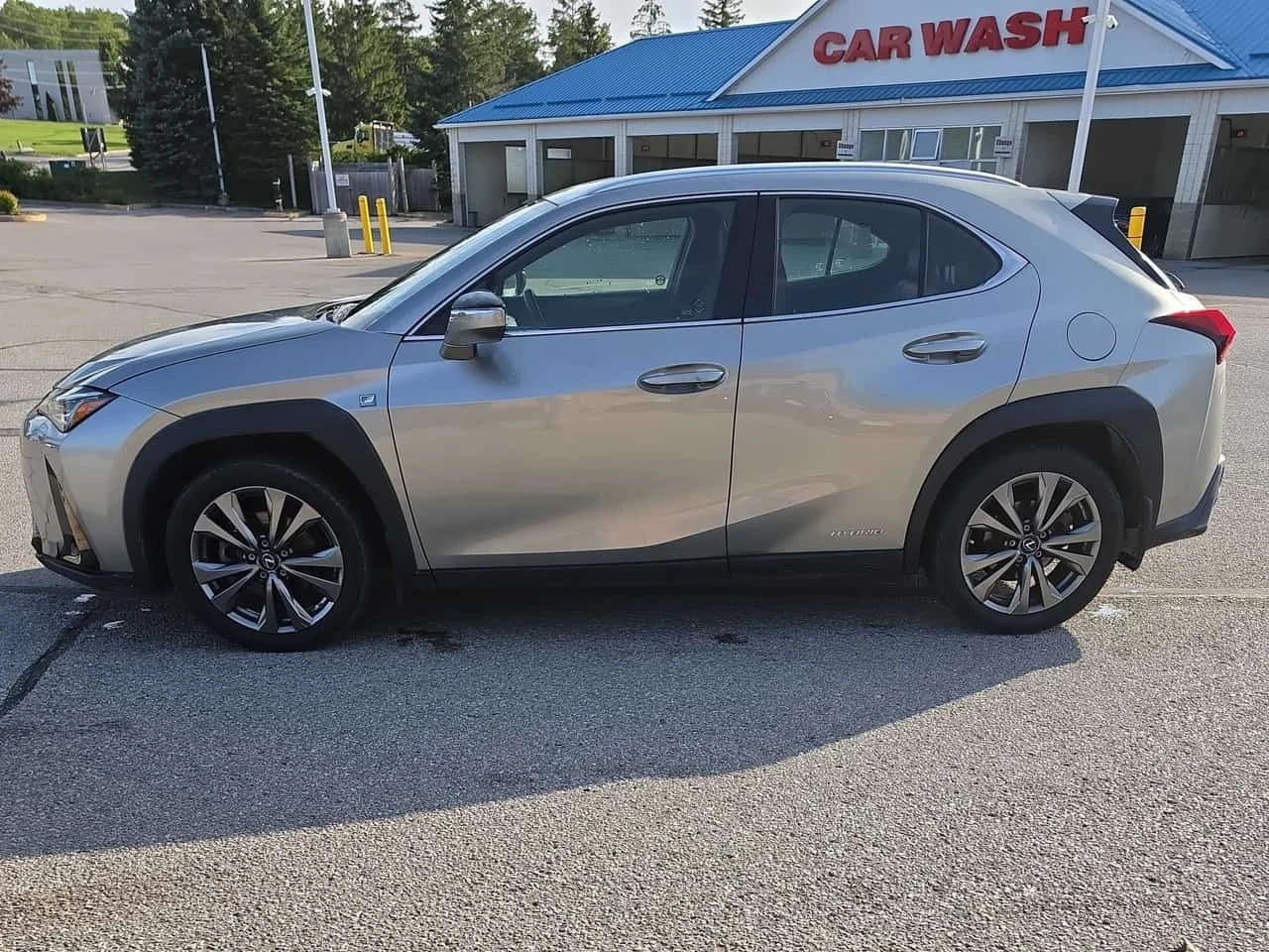 Lexus UX * 250h * CARFAX * ����� �� ����������� | Mobile.bg � ����������� 2