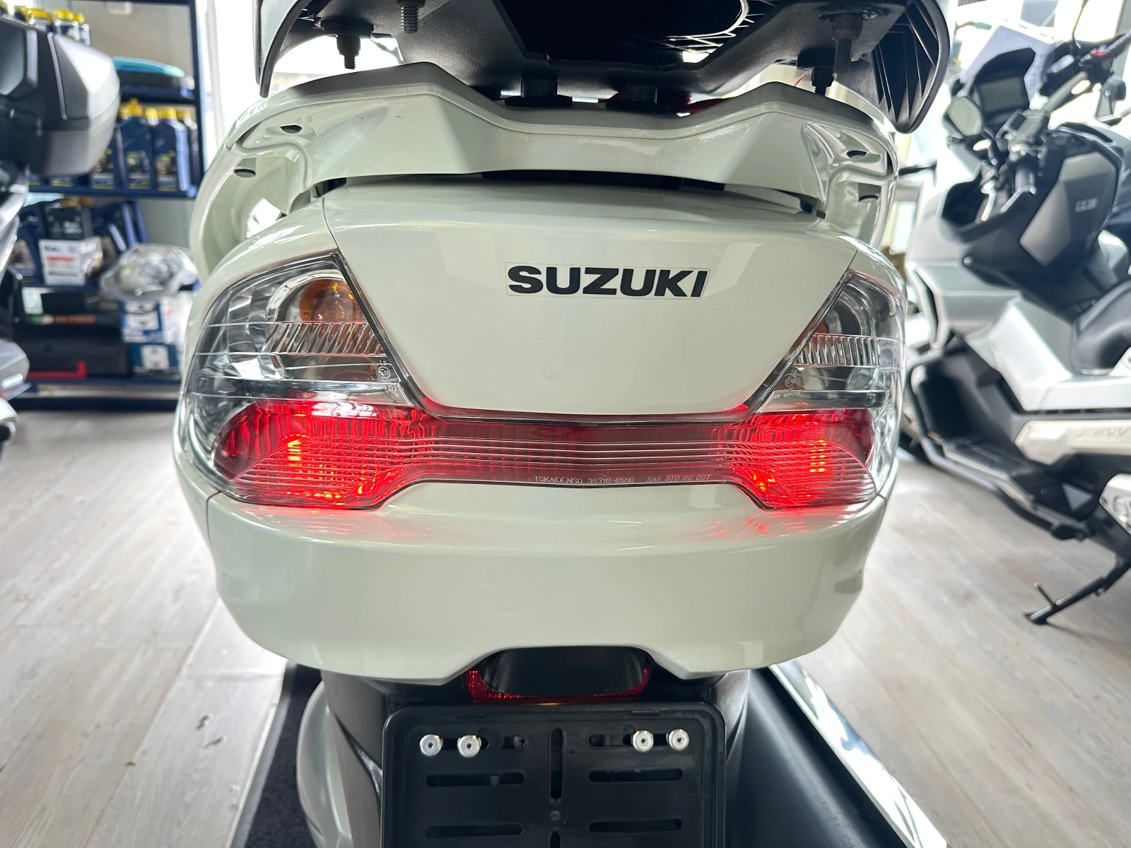 Suzuki Burgman 400i 12.2009г. - изображение 5