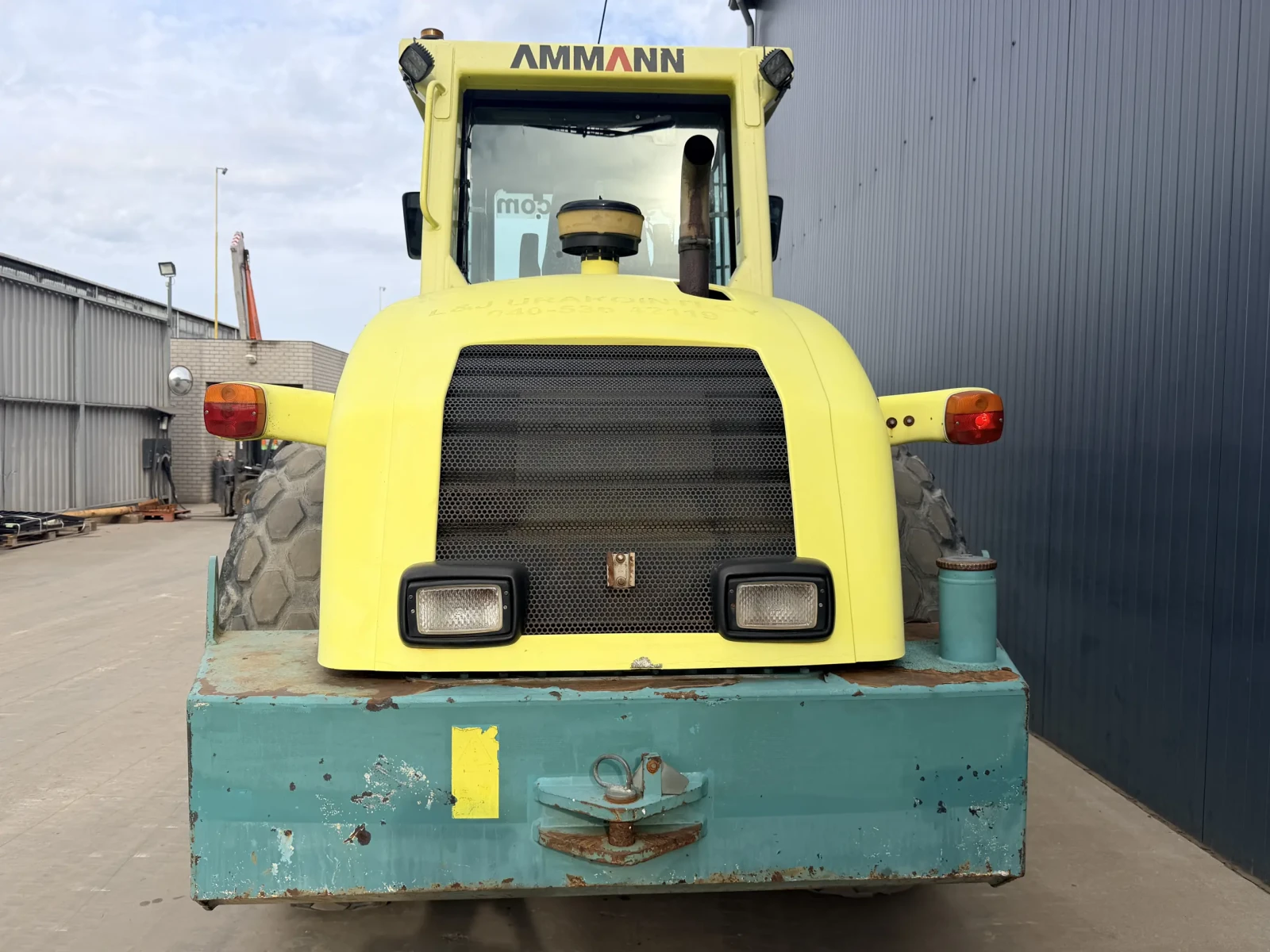 Валяк Ammann ASC130D