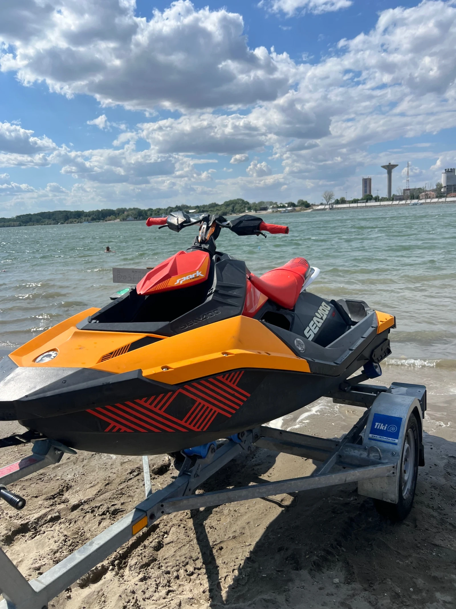 Джет Bombardier Sea Doo spark trixx - изображение 2