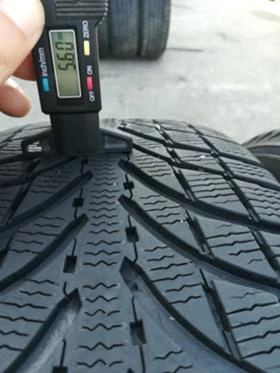 Гуми Зимни 235/60R18, снимка 6