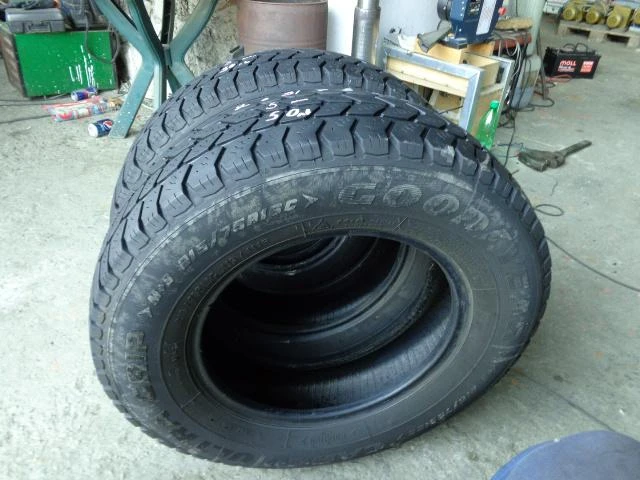 Гуми Всесезонни 215/75R16, снимка 7 - Гуми и джанти - 11415666