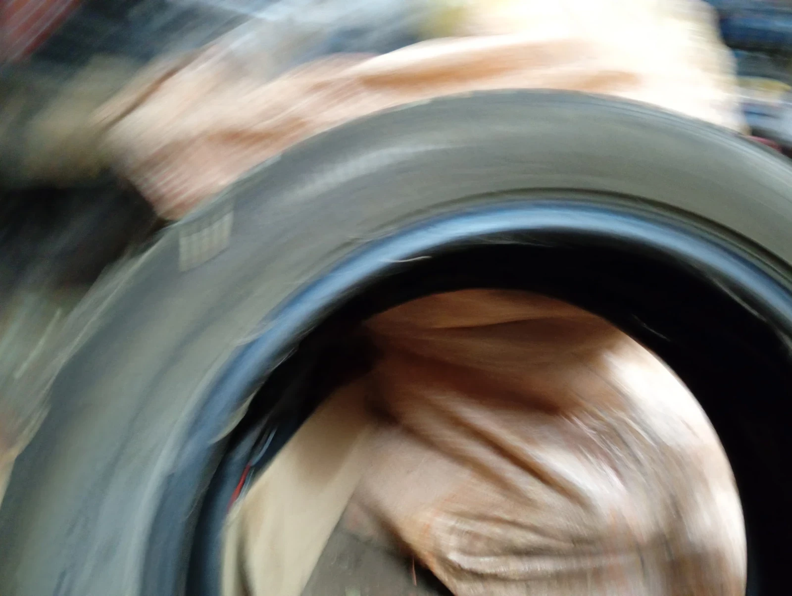 Гуми Зимни 225/50R17