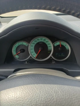 Toyota Corolla verso 2, 2 D4D 136 к.с., снимка 16