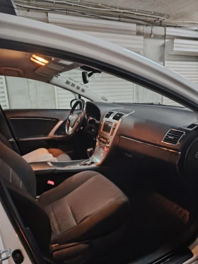 Toyota Avensis, снимка 8