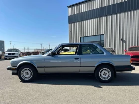 BMW 325 * 4dr Sedan 325e 5 Spd * CARFAX * , снимка 2