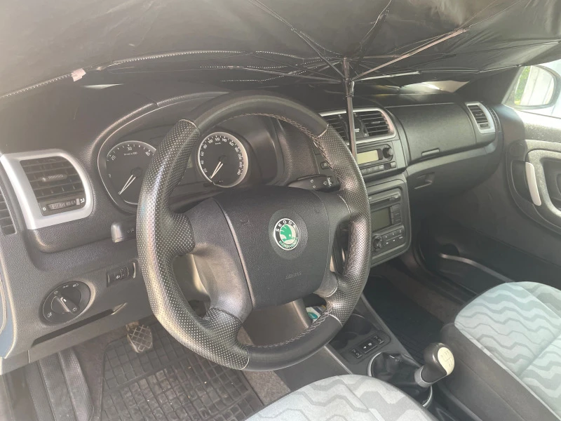 Skoda Roomster 1.9 tdi 105 кс, снимка 5 - Автомобили и джипове - 46396587