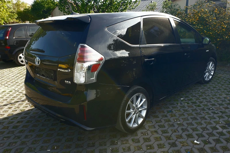 Toyota Prius Plus, снимка 9 - Автомобили и джипове - 47169029