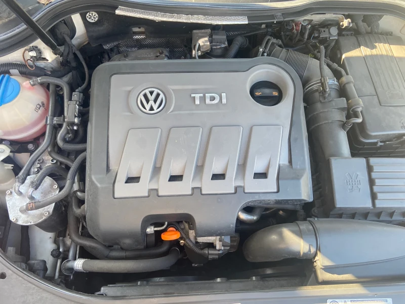 VW Passat 2.0TDI, снимка 6 - Автомобили и джипове - 47207732