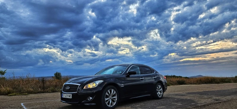 Infiniti M 35h Спешно, снимка 1 - Автомобили и джипове - 47559340