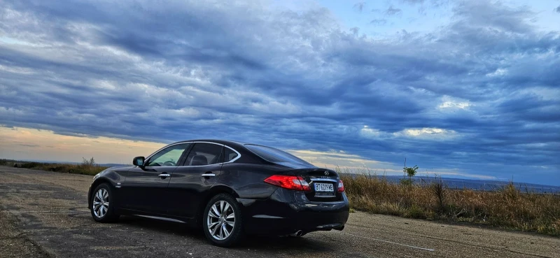 Infiniti M 35h Спешно, снимка 5 - Автомобили и джипове - 47559340