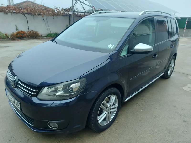 VW Touran 1.6TDI, снимка 5 - Автомобили и джипове - 47916840