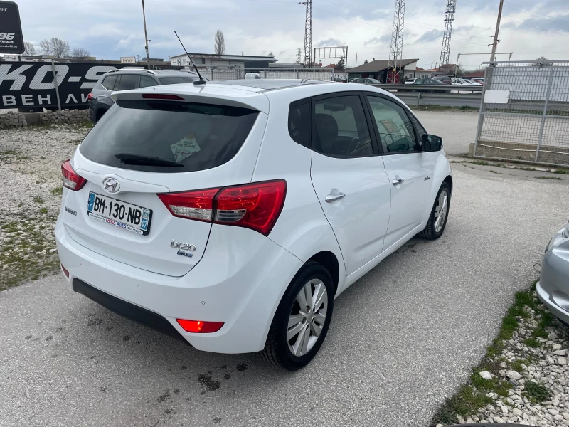 Hyundai Ix20 Navi Panorama Full, снимка 4 - Автомобили и джипове - 49557543