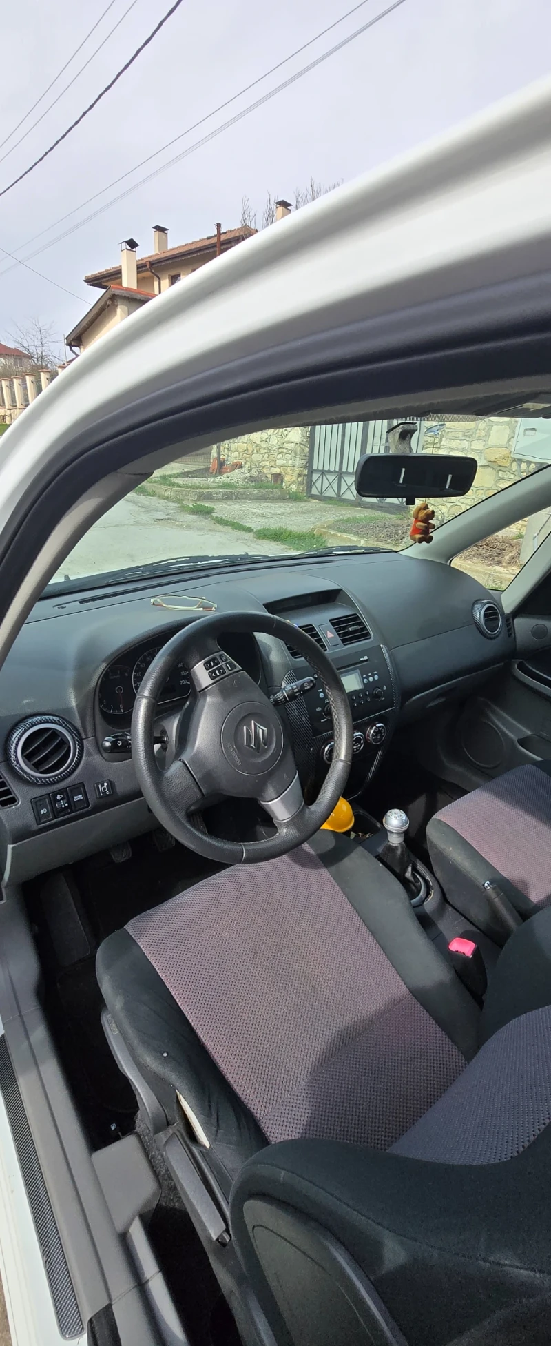 Suzuki SX4, снимка 5 - Автомобили и джипове - 49606376