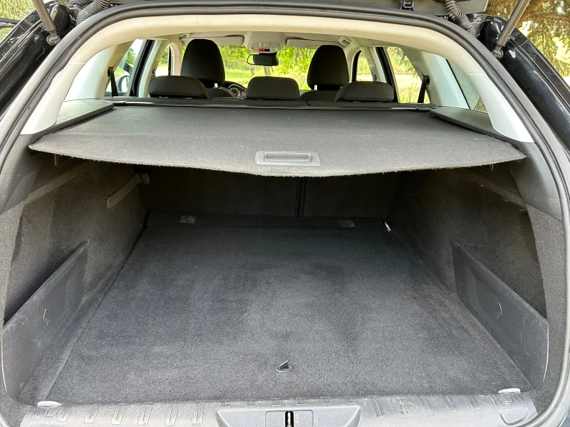Peugeot 308 1.2Turbo/EURO 6/ 130k.c./NAVi, снимка 15 - Автомобили и джипове - 50737002