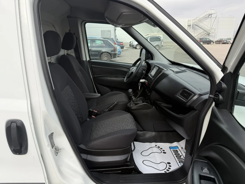 Opel Combo 1.4 Метан Клима EURO 6B, снимка 11 - Автомобили и джипове - 50942045