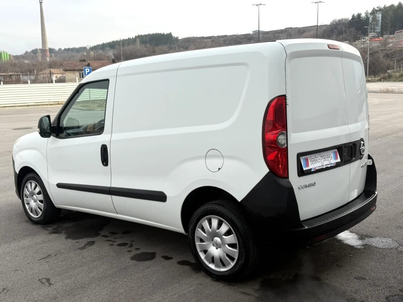 Opel Combo 1.4 Метан Клима EURO 6B, снимка 7 - Автомобили и джипове - 50942045