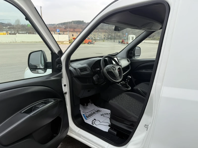 Opel Combo 1.4 Метан Клима EURO 6B, снимка 9 - Автомобили и джипове - 50942045